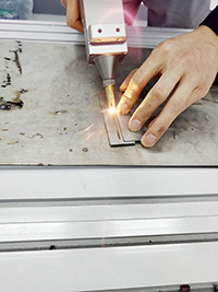 2000W Handheld Fiber Laser Welding Machine