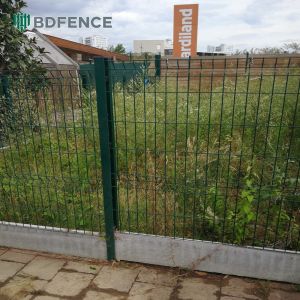 Easy Installation Garden Security Perimeter Customized 3D Curved Iron Wire Mesh