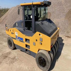 XCMG XP303KS Vibratory Used Road Roller 26T 132KW