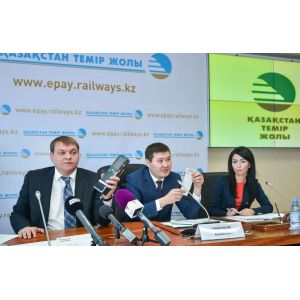 Portable RFID Handheld Barcode Scanner , Waterproof Scan Reader