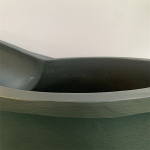 High Temperature Resistance Silicon Carbide Graphite Crucible with Pouring
