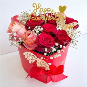 Customized Sizes and Double Layer Heart Shape Box for Strawberry Chocolate