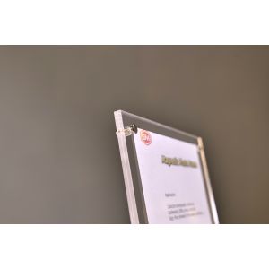 Quality Desktop 6Inch Digital Photo 4x6 Acrylic Frames With Stand Cutomized Menu for sale