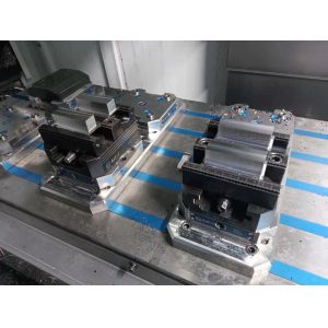 Steel 5 Axis Vise 75mm Exchangeable Vertical Mill Vise 75150D