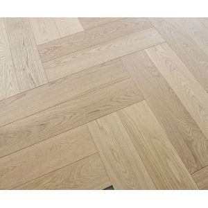 Brushed Matt White Engineered Oak Herringbone Flooring 700x150x11MM