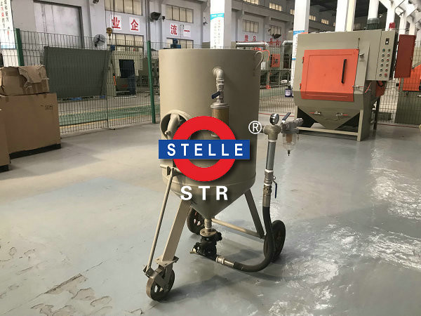 Quality Abrasive Dry Sand Blasting Machine Industrial Paint Steel Structure Removal for sale