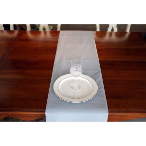 SGS White Airlaid Tablecloth Wedding Use 1.37x2.74m Size