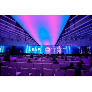 Die-Cast Aluminum Screen Ballfield Screen Curve Screen High Resolution Full