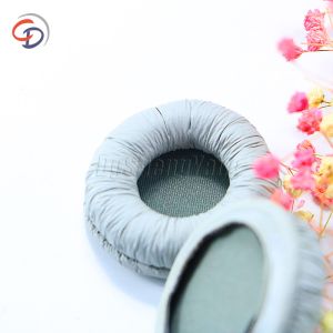 white ear cushion customizing for top end earphone