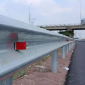 Customized Galvanized Highway Guardrail for Roadway Safety Traffic Management