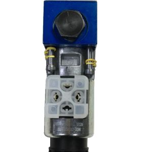 Rexroth Directional Valve M-3SEW6C3X/420MG205N9K4/V Low Leakage Rate Cast Iron