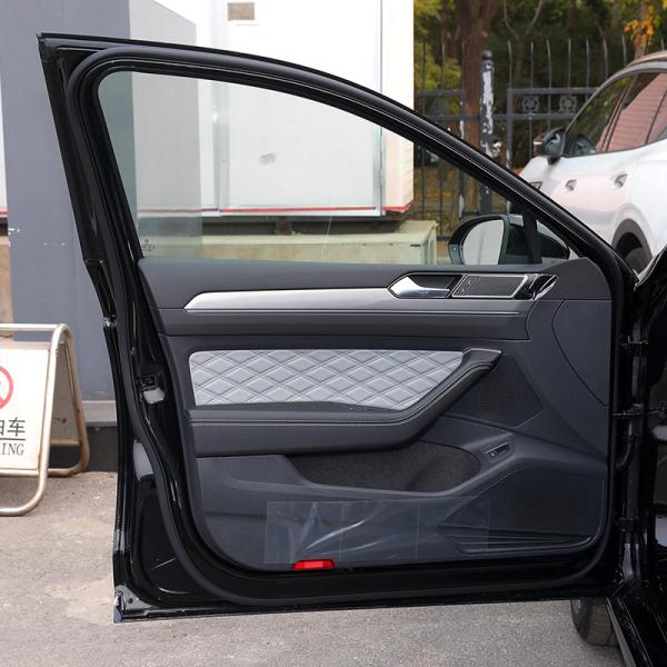 Electric Steering System 4 Doors 5 Seats Sedan 210 km/h Petrol Used Car Volks-wagen Magotan 280TSI Leading Type FWD