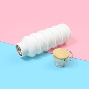 230g 550ML Collapsible Silicone Water Bottle With Wooden Lid