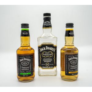 China Nontransparent Personalized Dishwasher Safe Labels Whisky Beer Bottle Label Stickers on sale