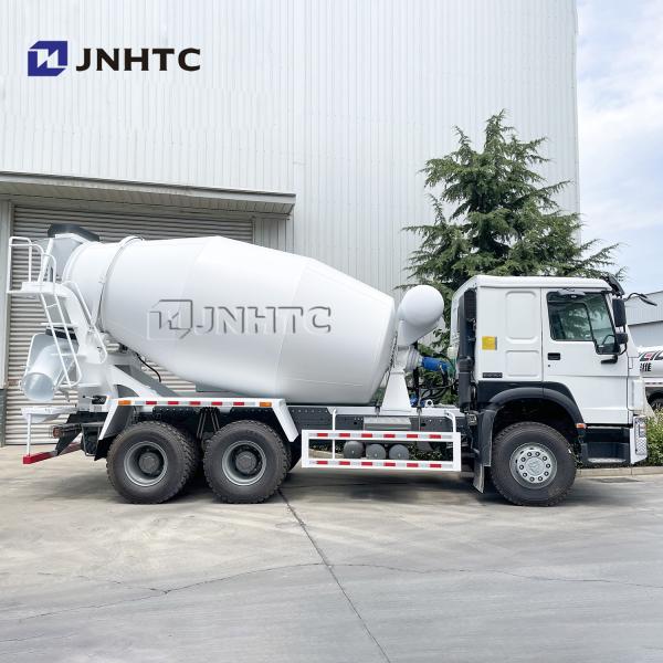 Buy HW76 Cabin Mercedes Cement Mixer Vehicle With Throttle Control at wholesale prices