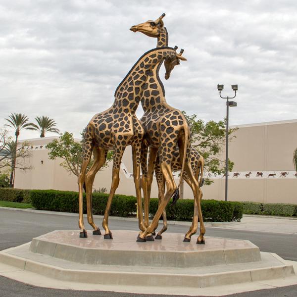H130cm Lifelike Bronze Giraffe Sculpture Large Bronze Garden Sculptures