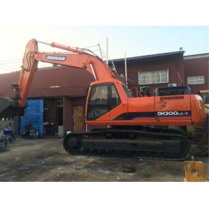 Quality 30 Ton Original Used Doosan DH300LC-7 Crawler Excavator With 1.27 m3 Bucket Capacity for sale