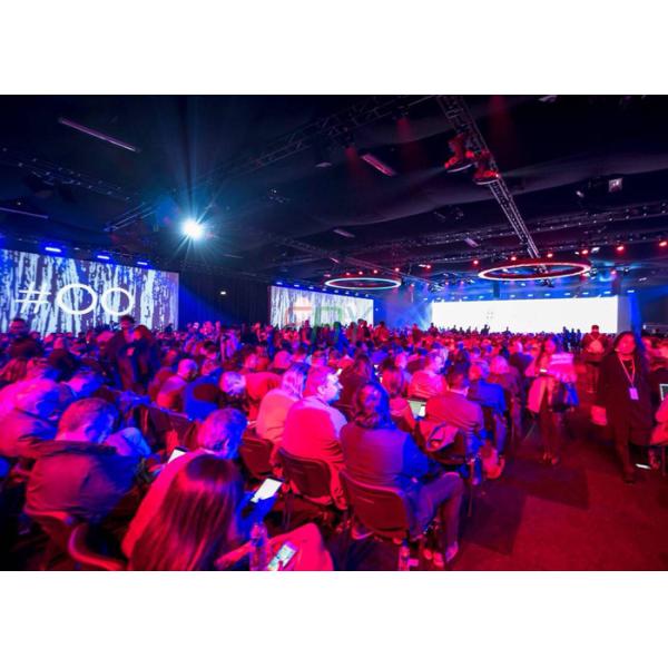 1/16 Scan 256mm X 128mm Indoor Rental Led Display 4mm SMD2121