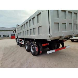 Shacman 8*4 F3000 Tipping Truck Dump Truck 10500*2500*3400mm for Large-Scale