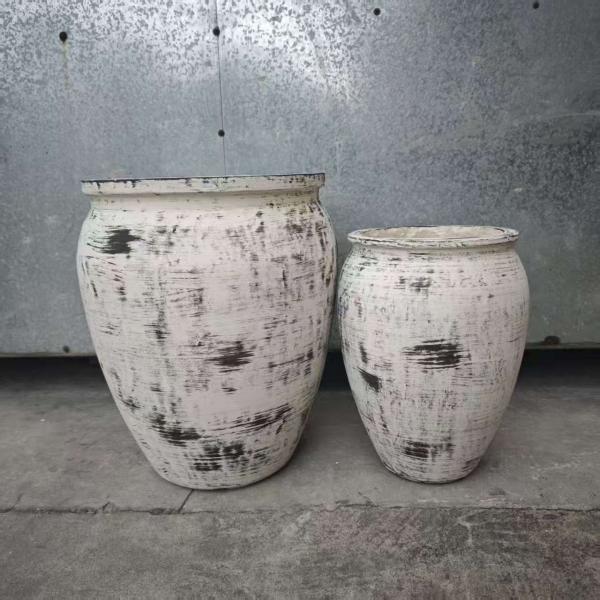 Irregular Black Brush White Round Fiber Clay Planter Lobby Redesign