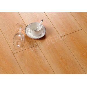 Walnut Color Waterproof Wood Laminate Carb2 AC4 Embossed 1219X169X12MM Stable