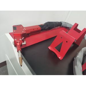 Water Cooling 50HZ 6mm Handheld Laser Welder 120mm/S IEC60825