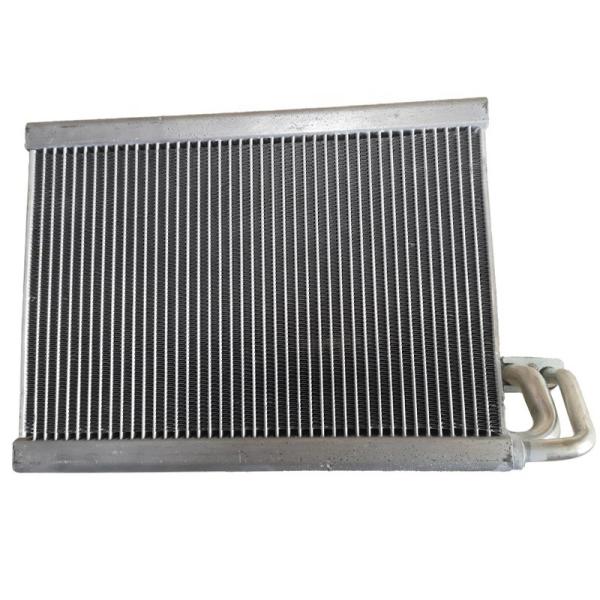 OEM 673000093 Car Aluminum Radiator Cooling System For Maserati