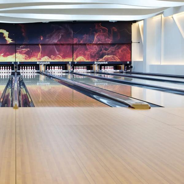 Brunswick Bowling Lane Refurbished Tenpin Bowling Equipment with Grey Metal