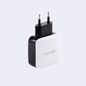 QC3.0 fast charge single USB port travel charger fast mobile phone charger wall