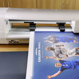 Small Textured Vinyl Laptop Skin Making Machine For PlayStation Sticker Cutting