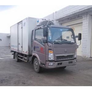 Refrigerated Truck Light Duty Commercial Trucks Wheelbase 3360 Light Green