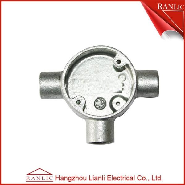Buy White Malleable Pipe Fittings 3 Way Junction Box 32mm 40mm For BS4568 GI Conduit at wholesale prices