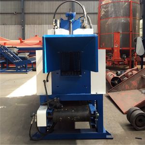 China Particleboard 5t/H 380V 50HZ Wood Sawdust Machine on sale