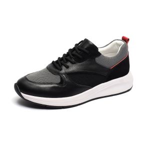 China Pigskin Lining Euro 39 Size Anti Skid Leather Sneakers Black Grey on sale