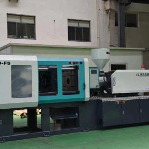6.5KW Heating Power Injection Molder Optimal Cooling Water Pressure