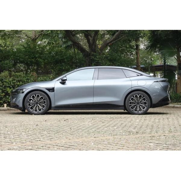 Zeekr 007 Electric Car Powered by Lithium Iron Phosphate Battery and 220kW Max. Power