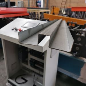 M Sigma Purlin Roll Forming Machine 1.5mm-3mm Thickness With Saw Cutting
