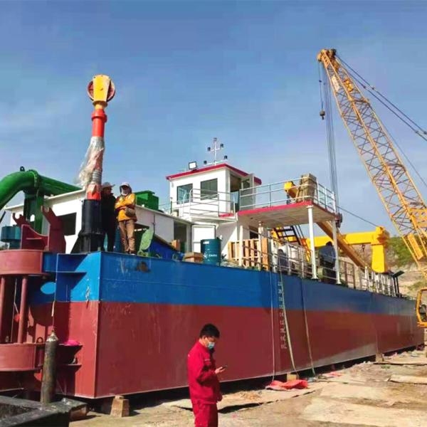 Diesel Engine Power Cutter Suction Dredger Used in River and Lake