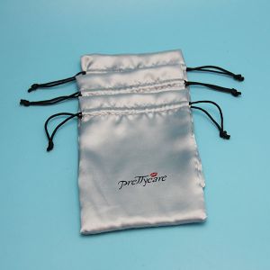 Personalized Luxury Satin drawstring eyelash Packaging bags with logo printing