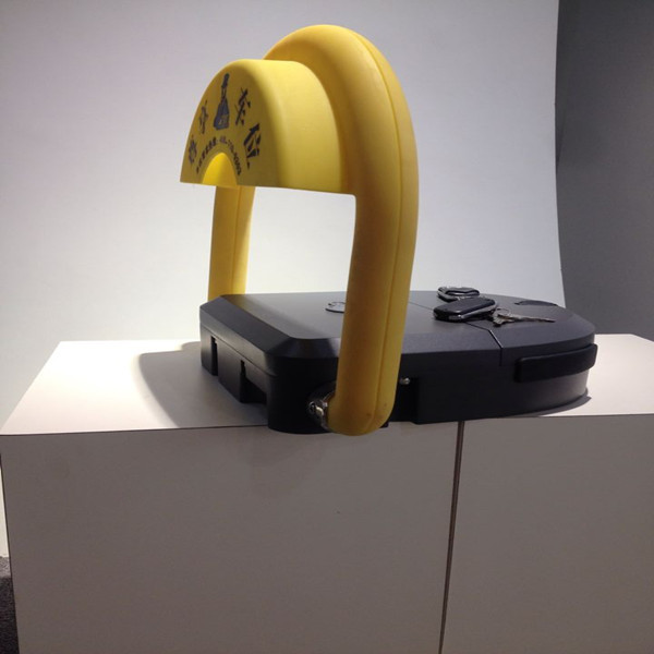 Aluminum Material Parking Lot Lock , Parking Space Blocker 5 Tons Max Bearing Weight