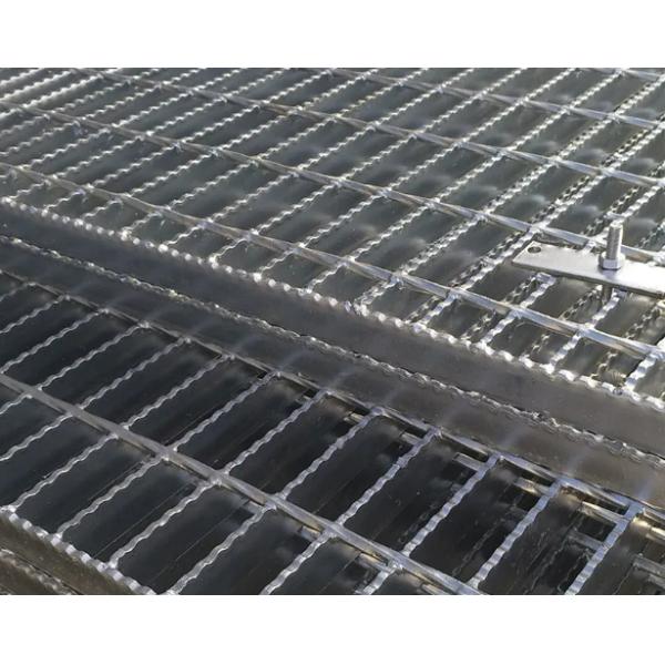 HDG Grating Factory Ss Steel Serrated Grating China 25X4.5 25X5 mm Bearing Bar