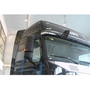 HOWOA7 371 hp Engine And Two Sleepers Tractor Head Truck Right Hand Driving Type