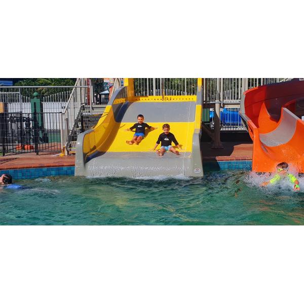 Home Above Swimming Pool Fiberglass Water Slide For Kids Water Game Play