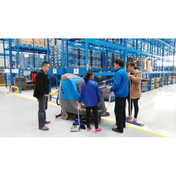 Intelligent Control Ride On Floor Scrubber Dryer For Offices , Nursing Homes