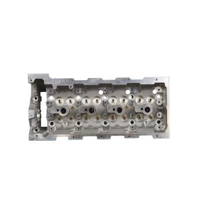 MERCEDES BENZ OM611 Engine Cylinder Head