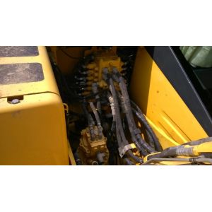 Used KOMATSU PC110 EXCAVATOR