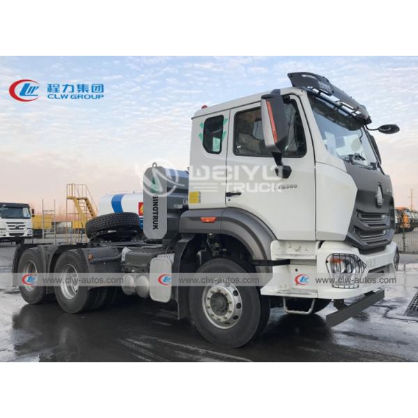 HOWO / HOHAN 6x4 420HP RHD Tractor Head Truck With Auxiliary 1000L Oil Tank