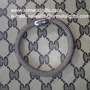 Quality Stainless steel mesh chain bracelet bangle with magnetic enclosure for sale