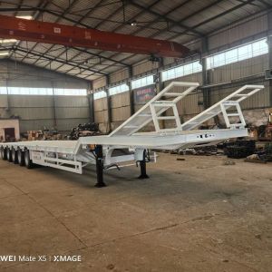 Heavy Mechanical Suspension 3 Axles 20FT 40FT Gooseneck Frame Low Flat Lowbed