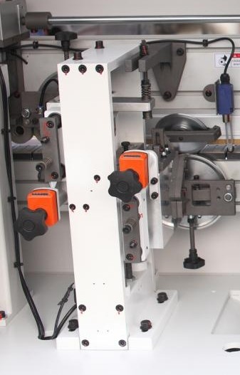 Heavy Duty Edge Bander HQ533JHA4A4 With Belt Feeding And Vertical Grooving